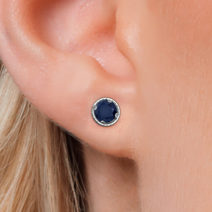 Earrings in 14K White Gold