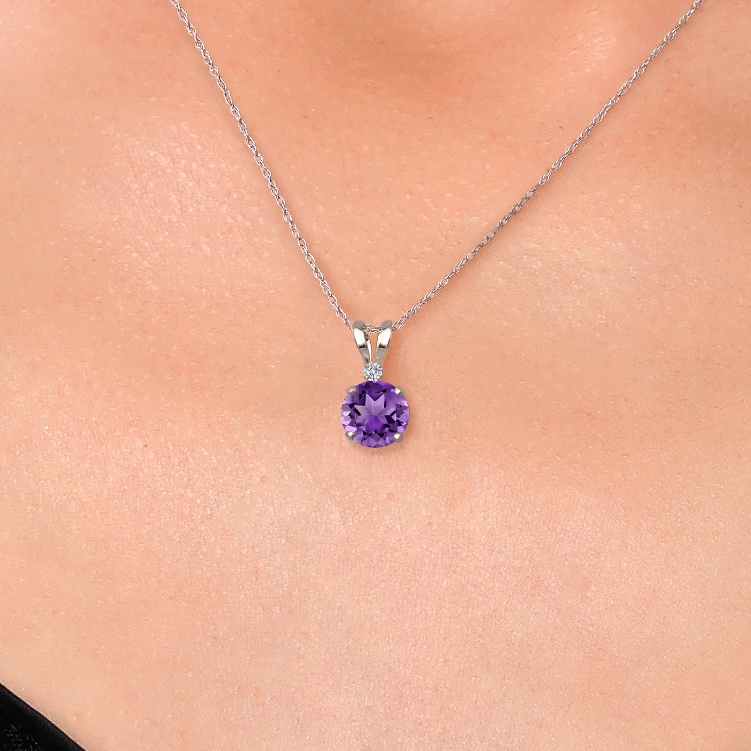 Pendant in 14K White Gold