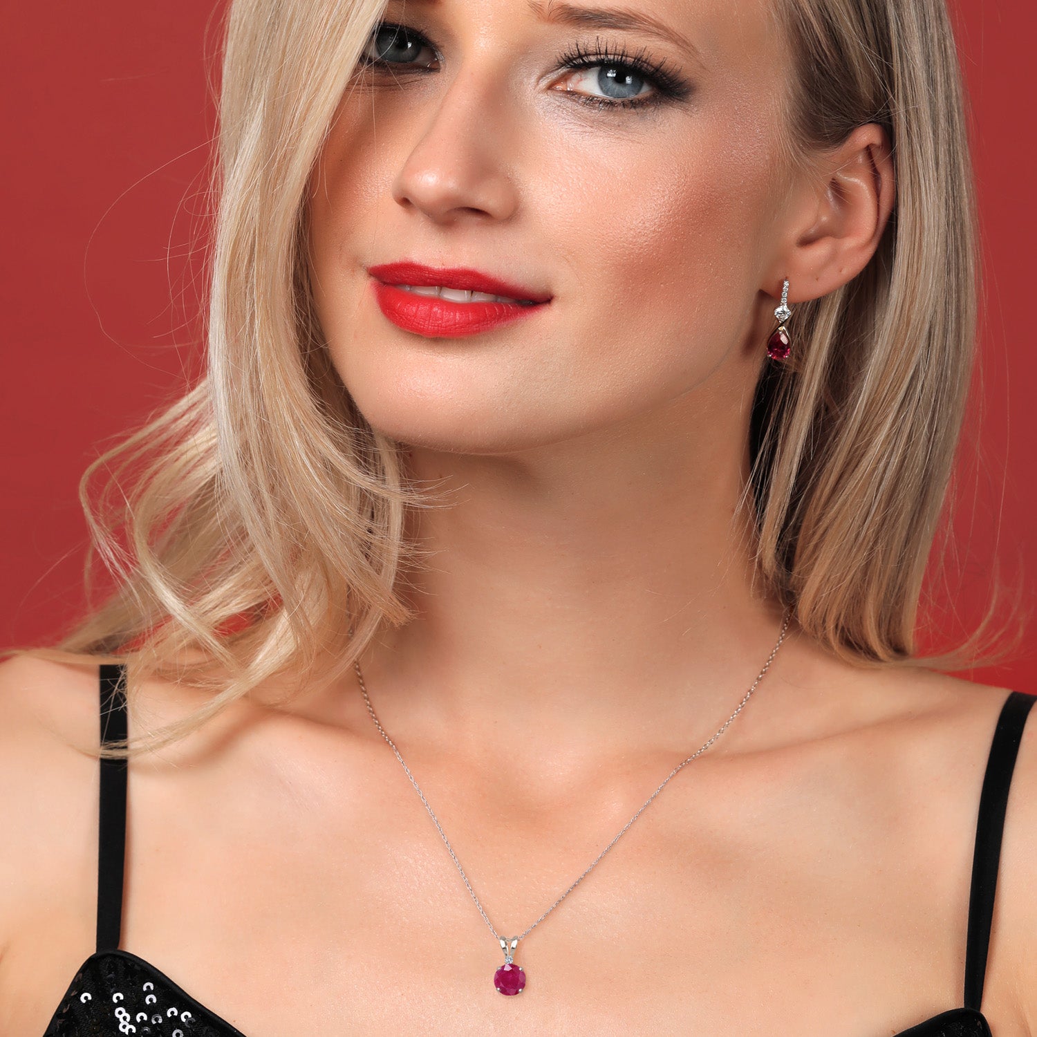 Pendant in 14K White Gold