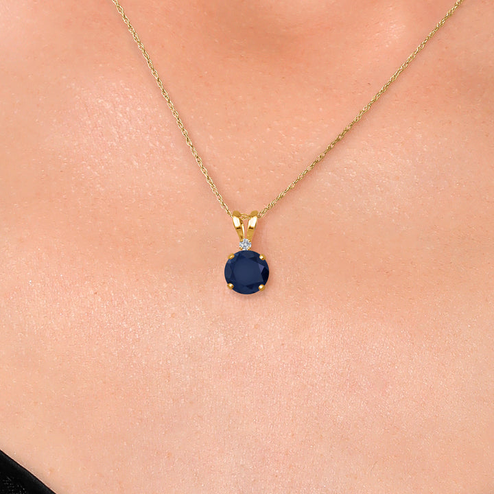 Pendant in 14K Yellow Gold
