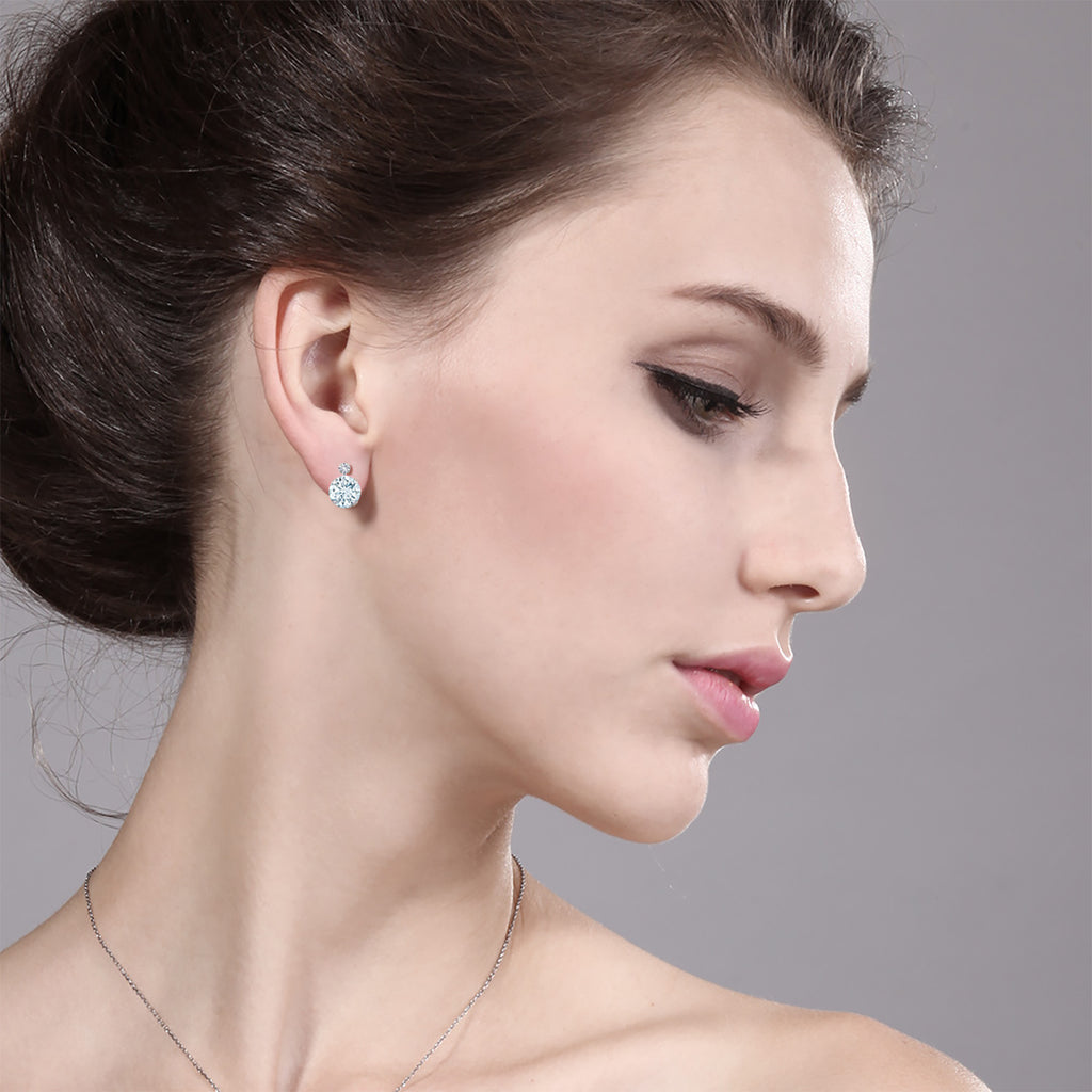 Earrings in 14K White Gold
