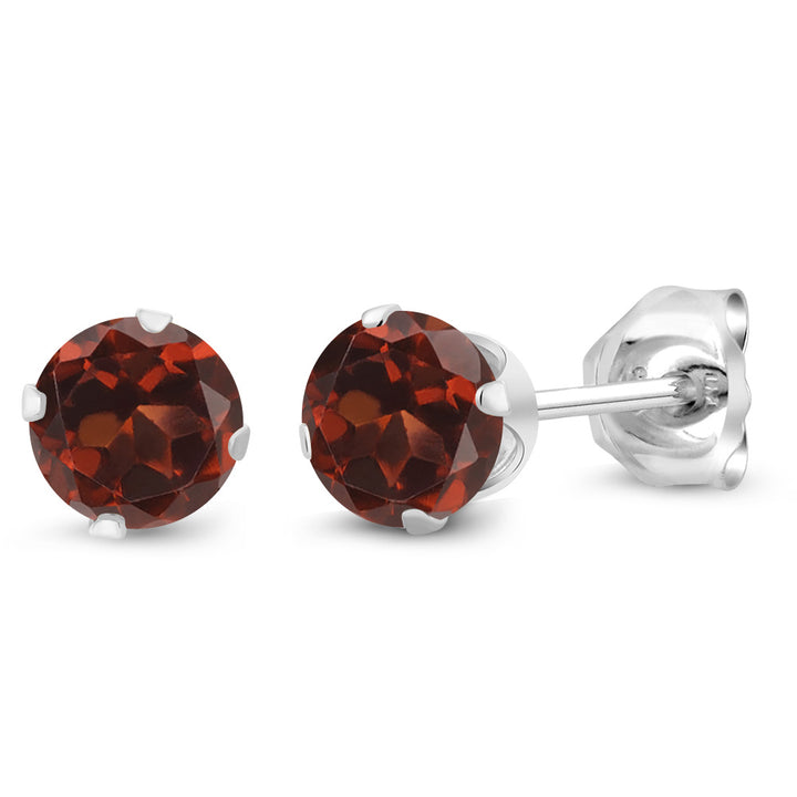 Garnet - January_Earrings in 925 Sterling Silver
