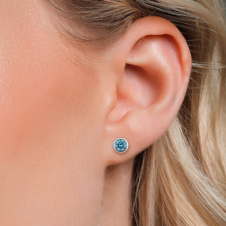 Earrings in 14K White Gold
