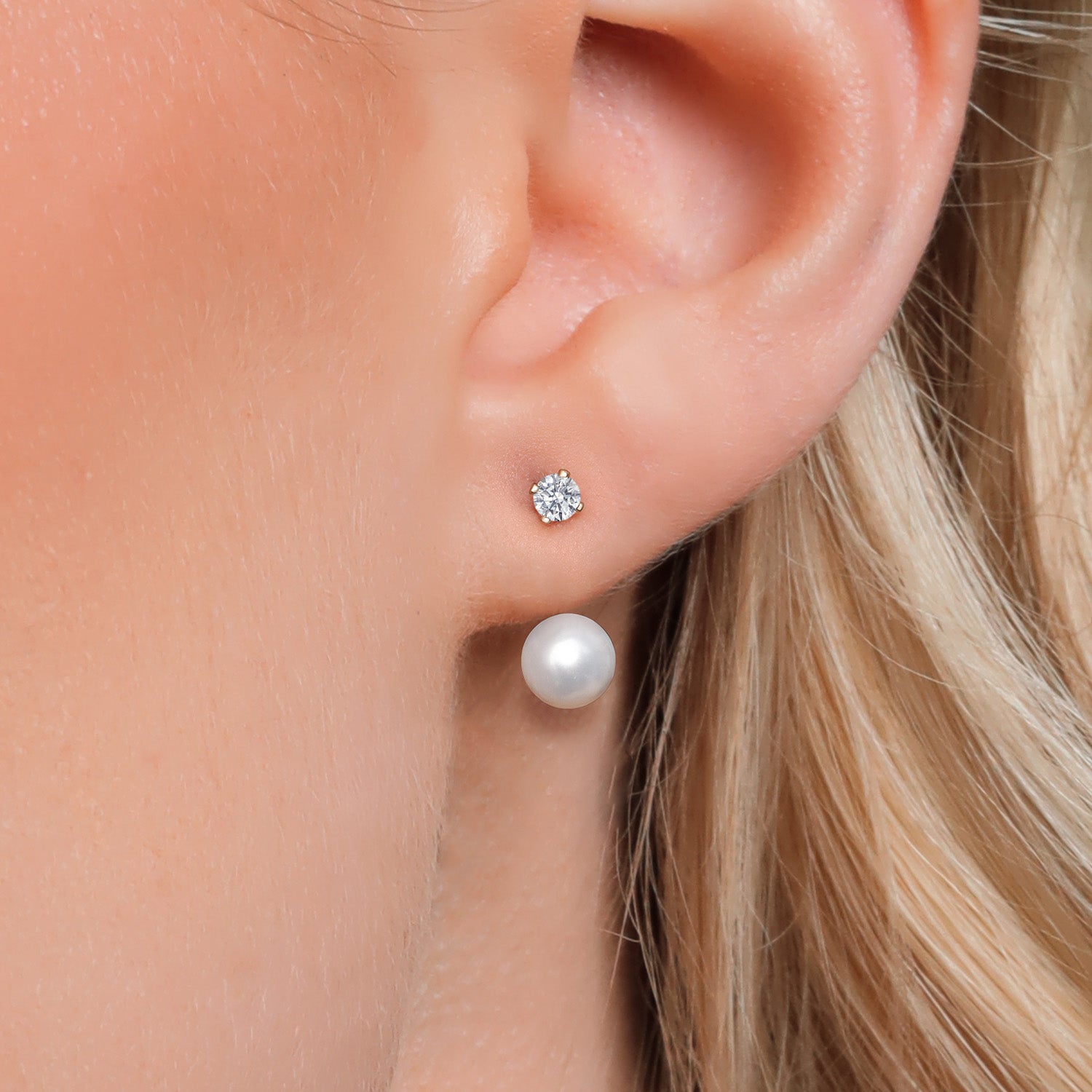 Earrings in 14K Yellow Gold