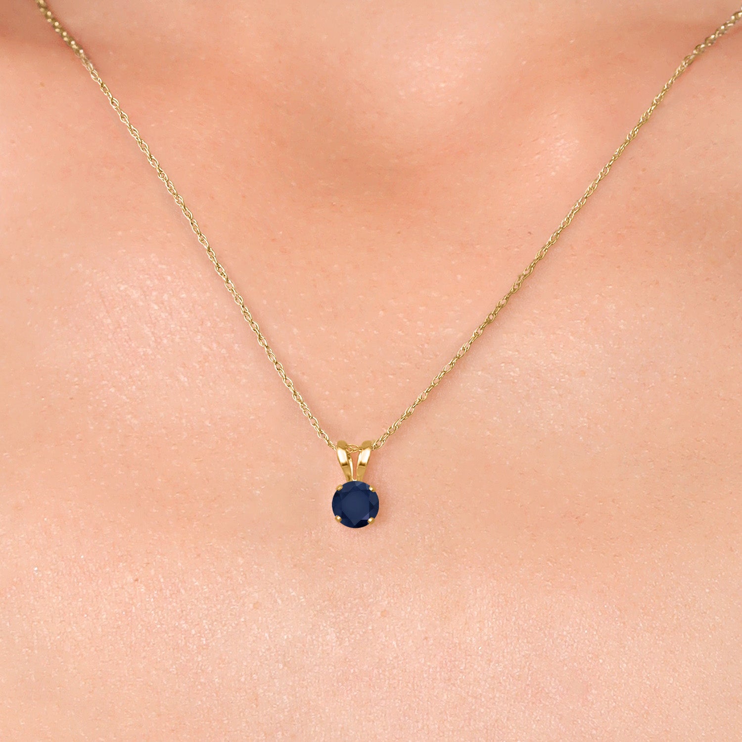 Pendant in 14K Yellow Gold