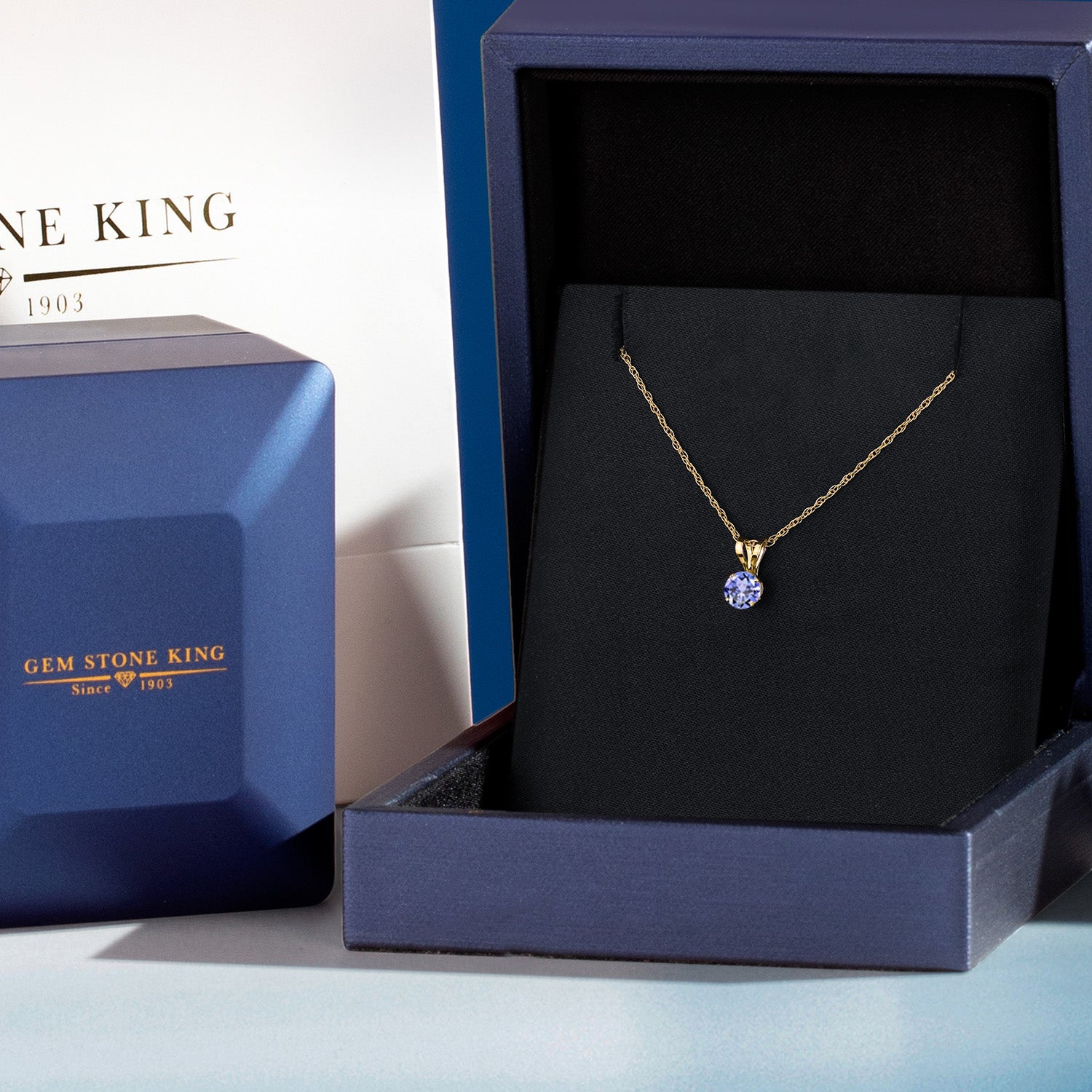 Pendant in 14K Yellow Gold
