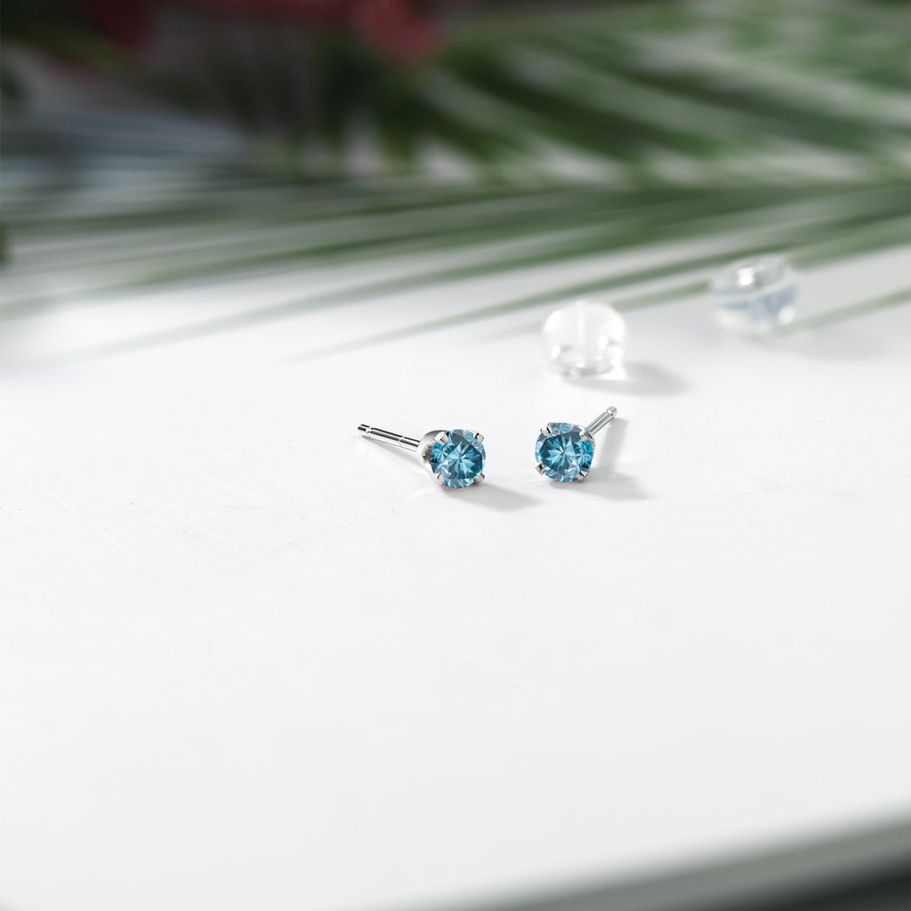 Earrings in 14K White Gold