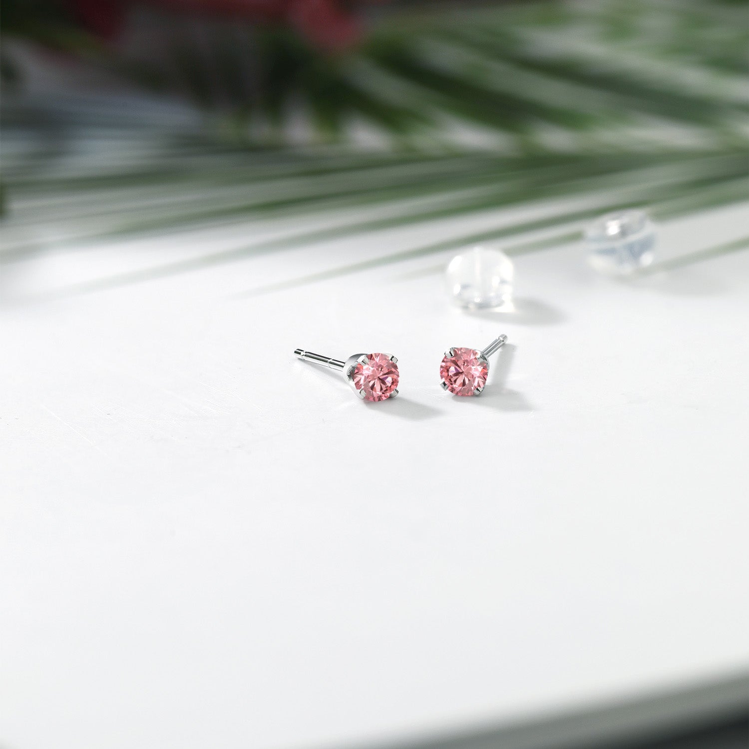 Earrings in 14K White Gold