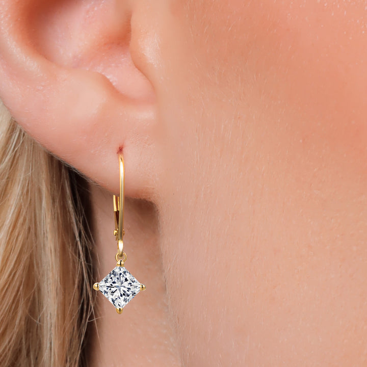 Earrings in 14K Yellow Gold