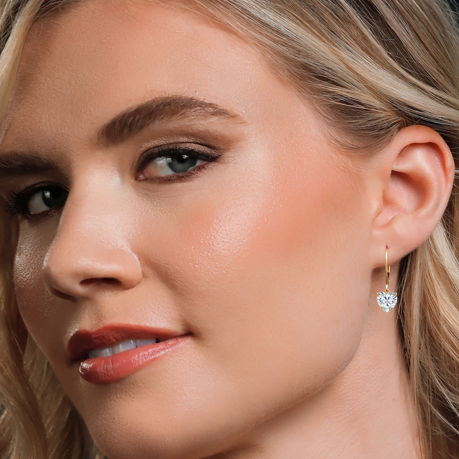 Near Colorless (GH)_Earrings in 14K Yellow Gold