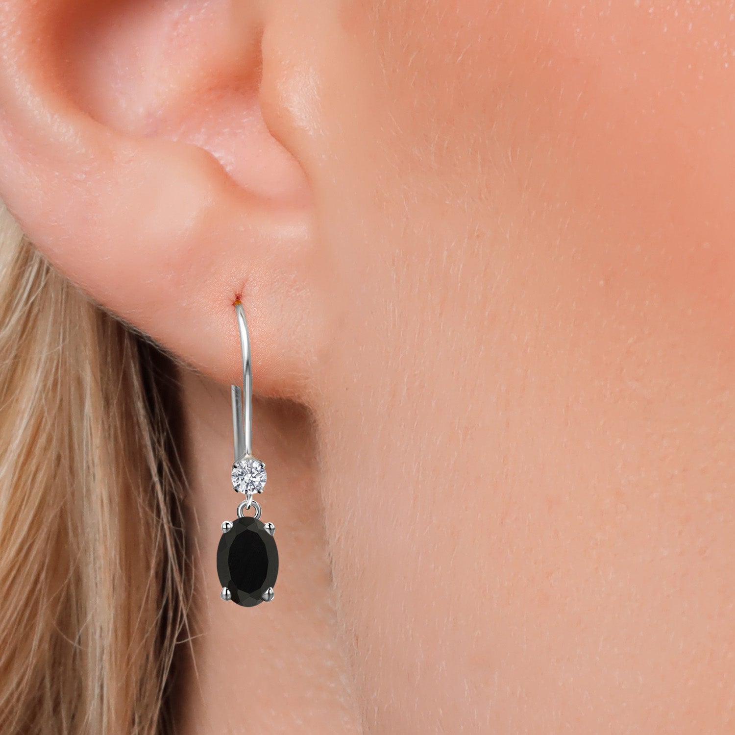 Earrings in 14K White Gold