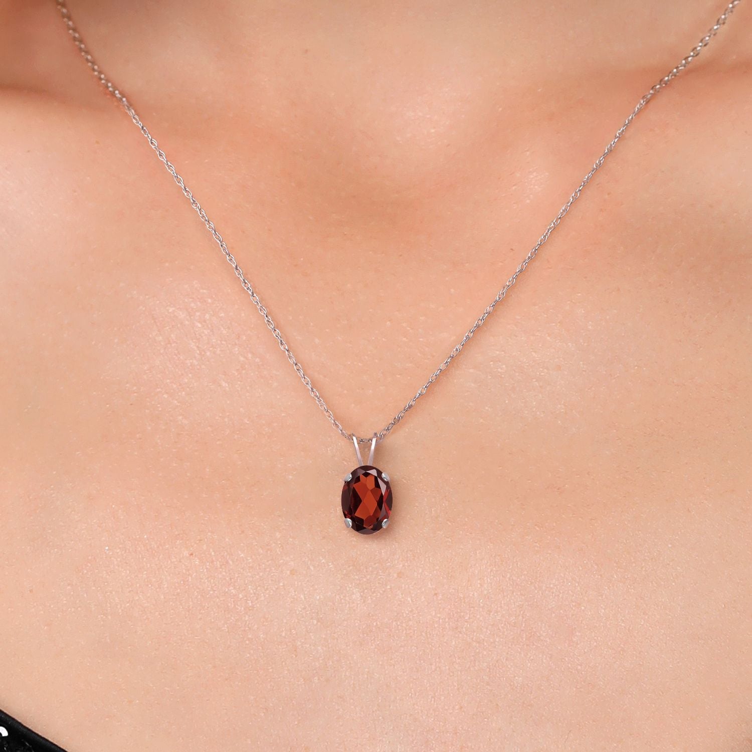 Pendant in 14K White Gold