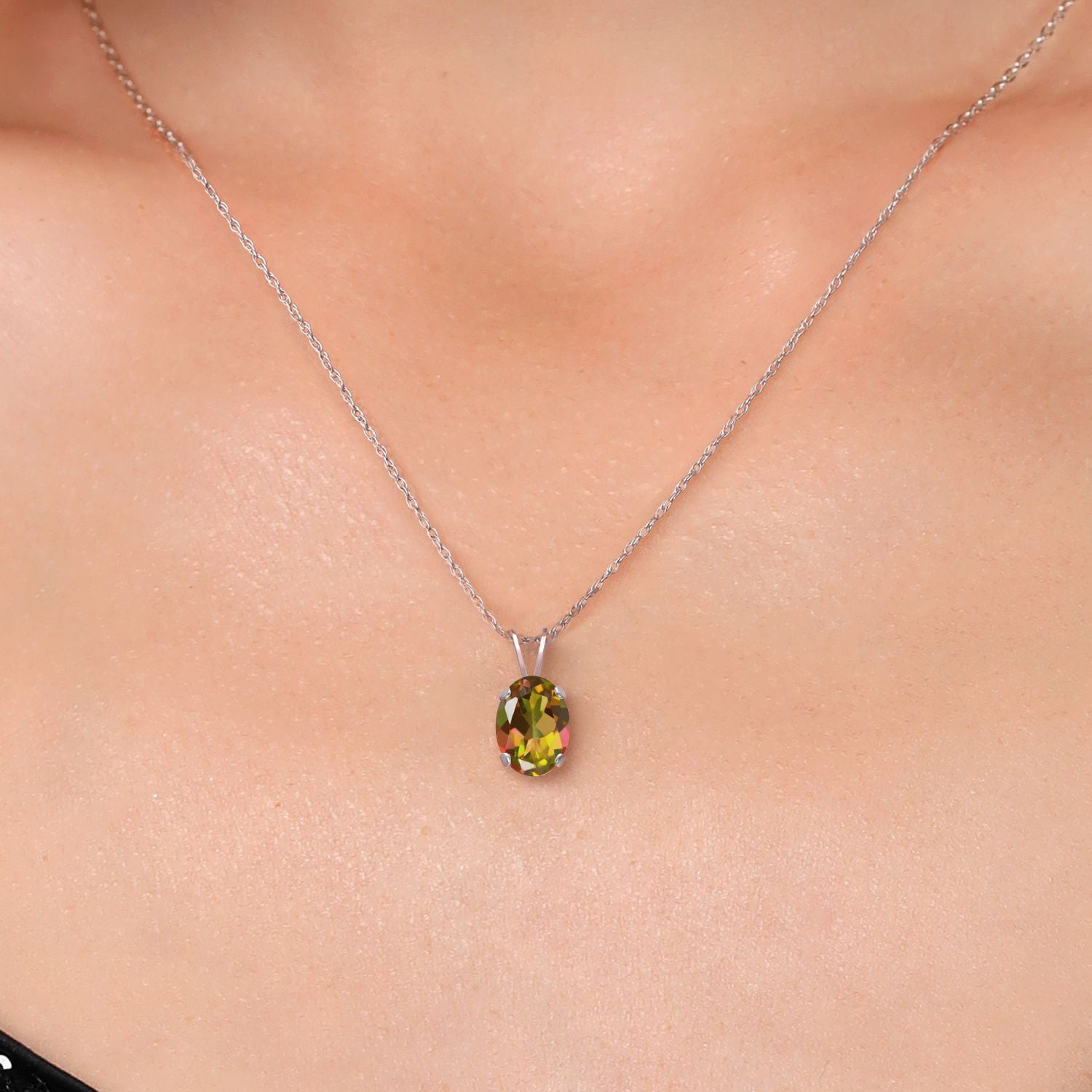 Pendant in 14K White Gold