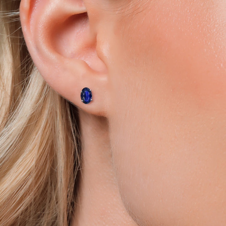 Earrings in 14K White Gold