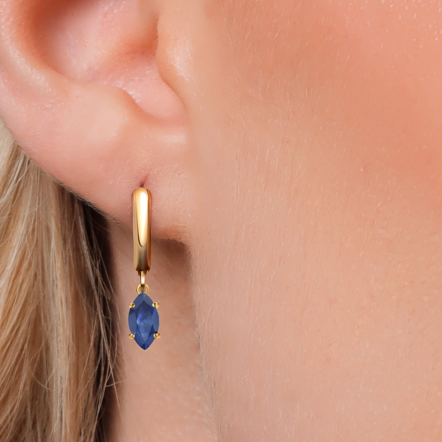 Earrings in 14K Yellow Gold