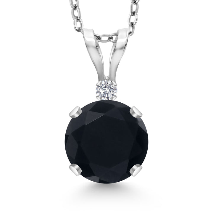 Necklace in 14K White Gold