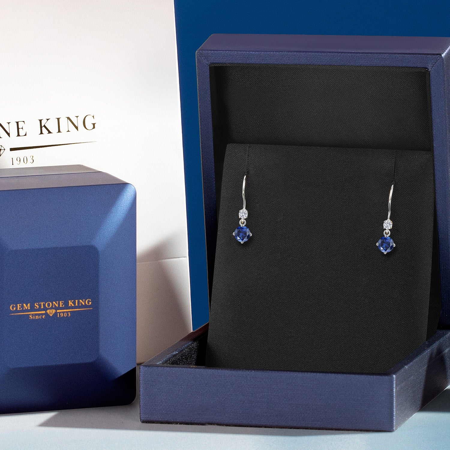 Earrings in 14K White Gold