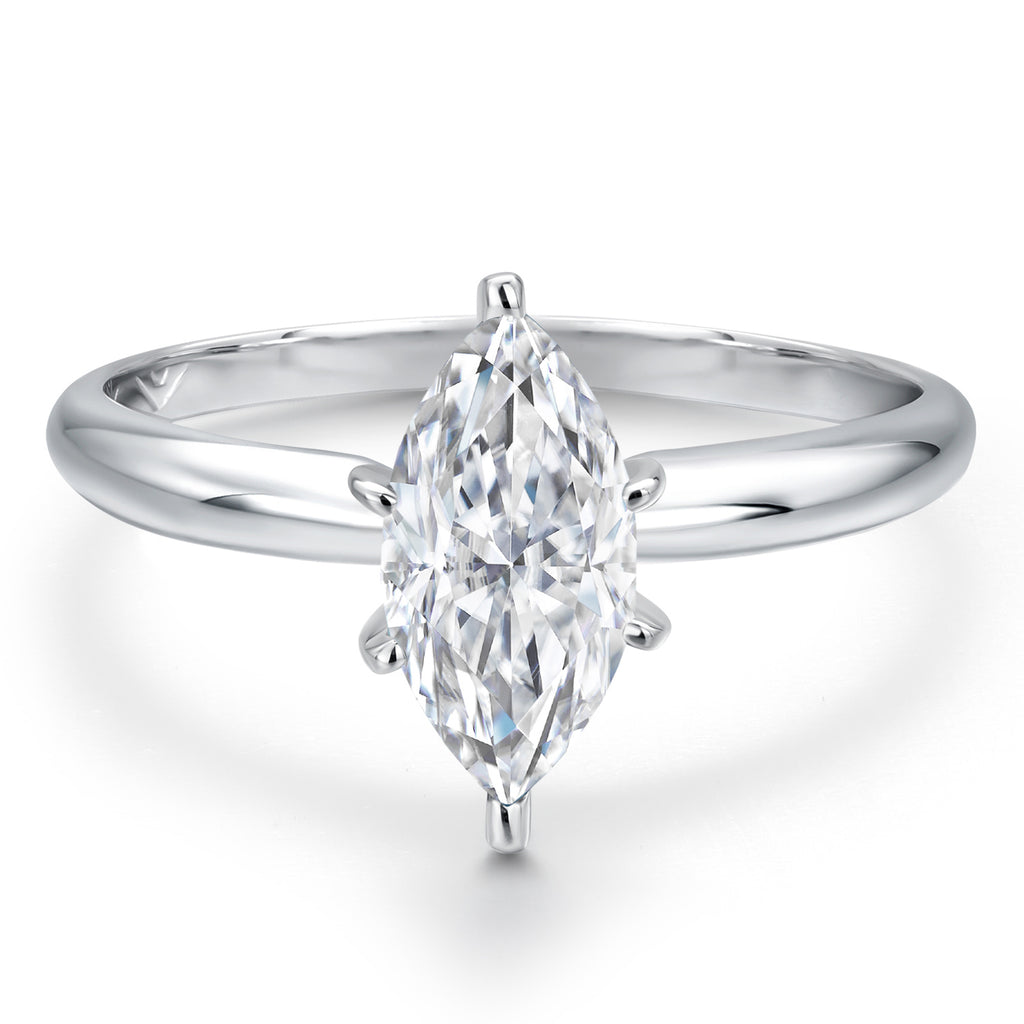 Ring in 14K White Gold