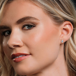 Earrings in 14K White Gold