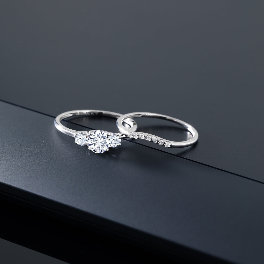 Ring in 10K White Gold
