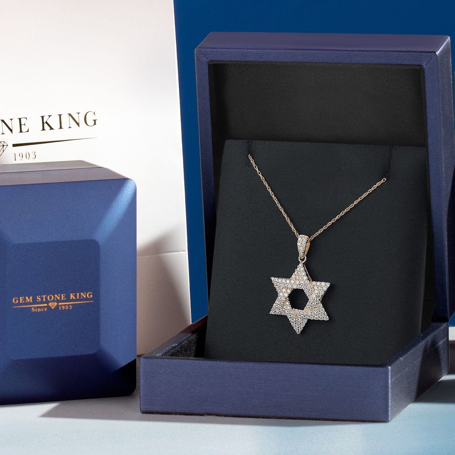 Pendant in 14K Yellow Gold