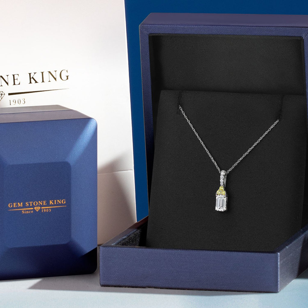 Pendant in 14K White Gold