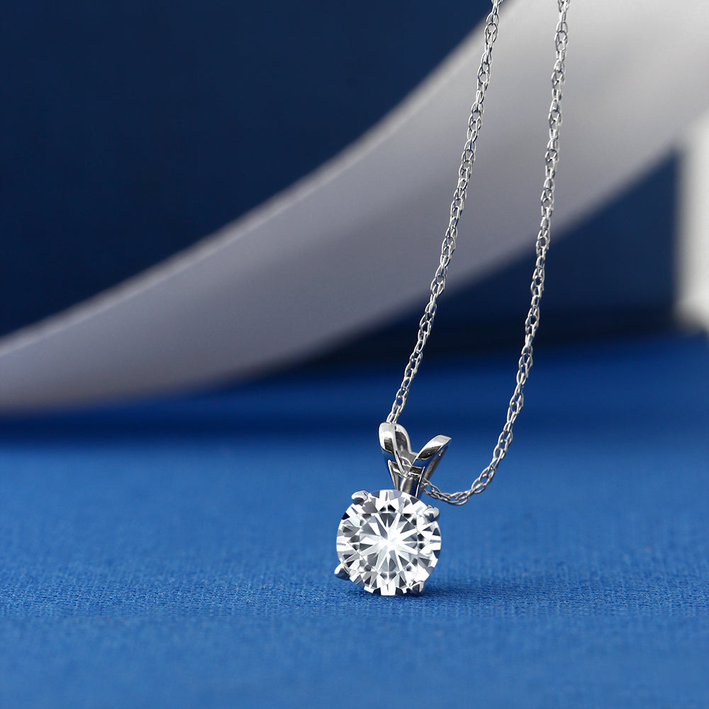 Pendant in 14K White Gold