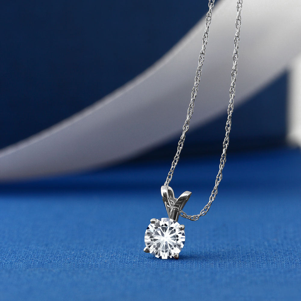 Pendant in 14K White Gold