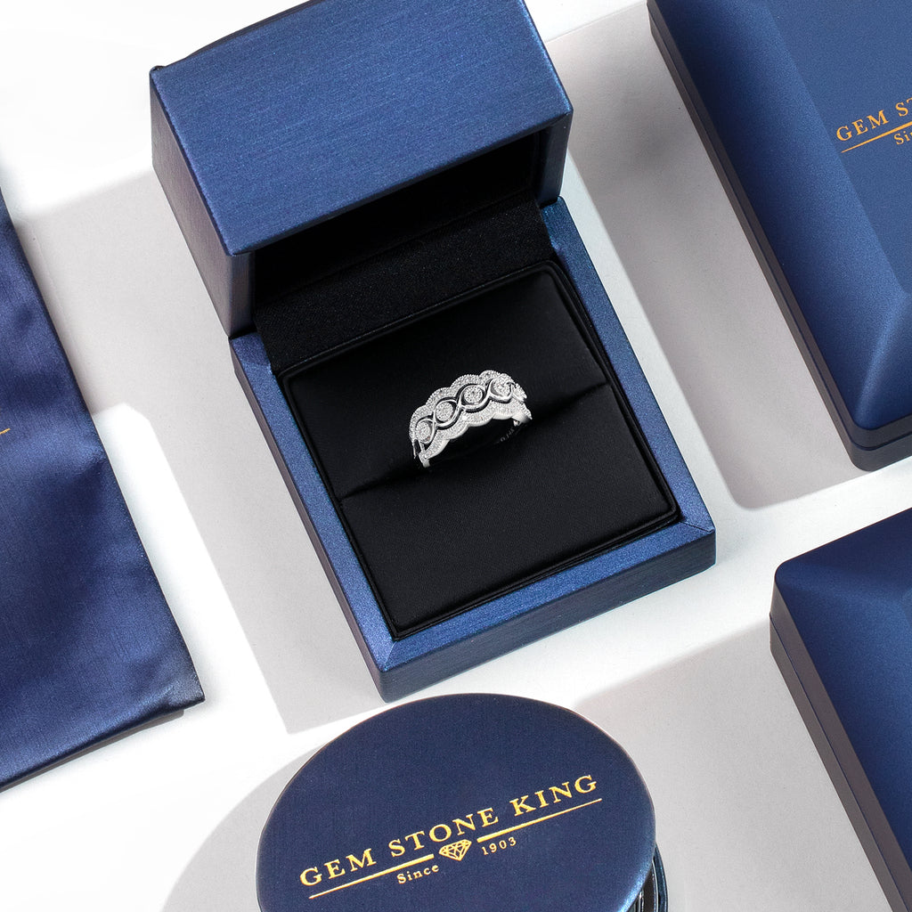 Ring in 14K White Gold