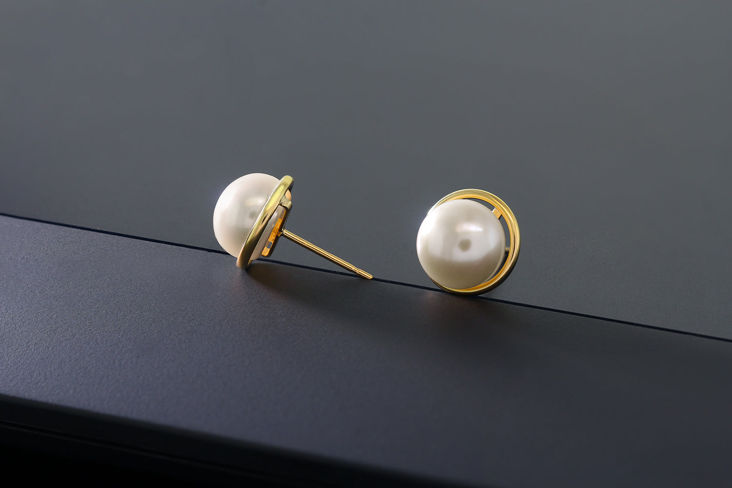 Earrings in 14K Yellow Gold